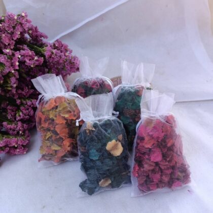 ถุงหอม บุหงา ดอกไม้หอมปรับสภาพอากาศในตู้เสื้อผ้า ห้องน้ำ แพ็ค 5/ถุง คละกลิ่น