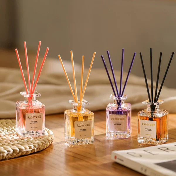 น้ำหอมห้อง น้ําหอมห้อง กระจายกลิ่น ใช้กับ ก้านไม้หอม /reed diffuser พร้อม ก้านน้ําหอม ฟรี! หอมปรับอากาศ Home Fragrance  คละกลิ่น 4/ชิ้น
